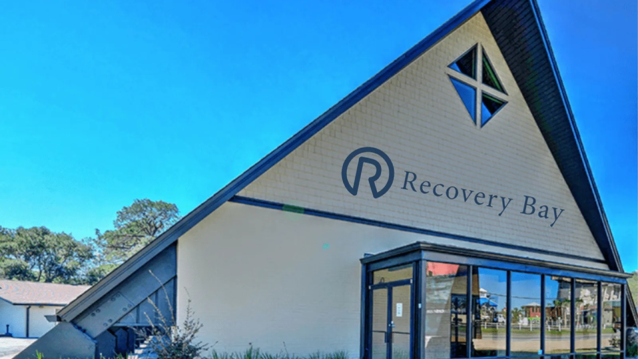 Tour Recovery Bay Center