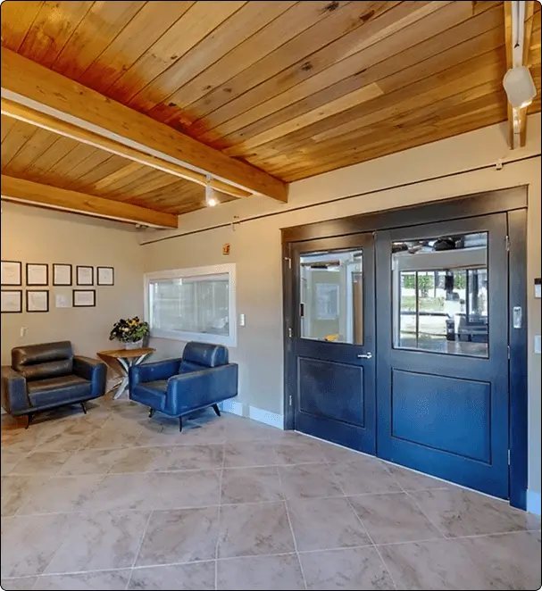 Evidence-Based Luxury Rehab in Florida with Individualized Care